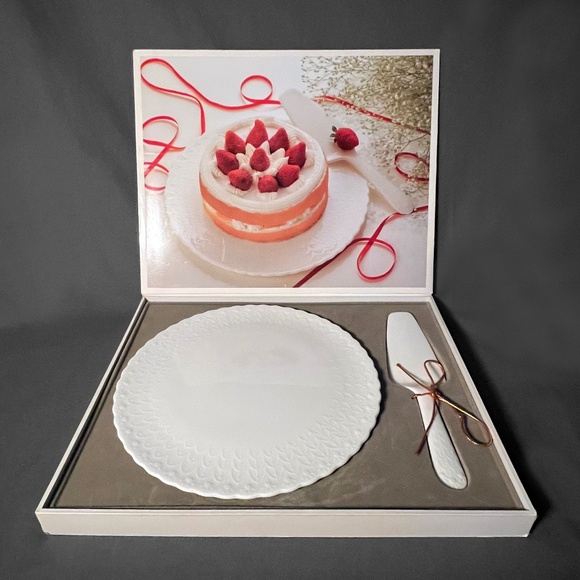 Mikasa Other - Mikasa Bone China Cake Cutter & Server Set